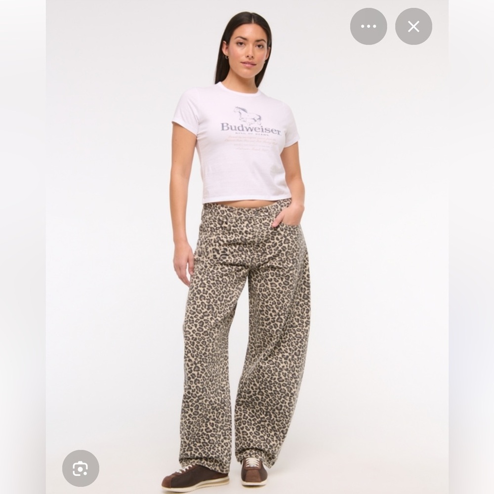 NWOT abercrombie curve love mid rise barrel jean leopard Size 27